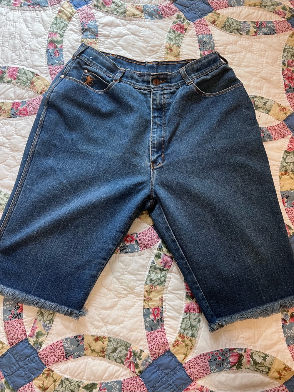 Vintage Braxton Stretch Denim Long Bermuda Shorts Frayed Hem Plus Size 18